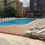 Отель Sunny Beauty Palace 4*