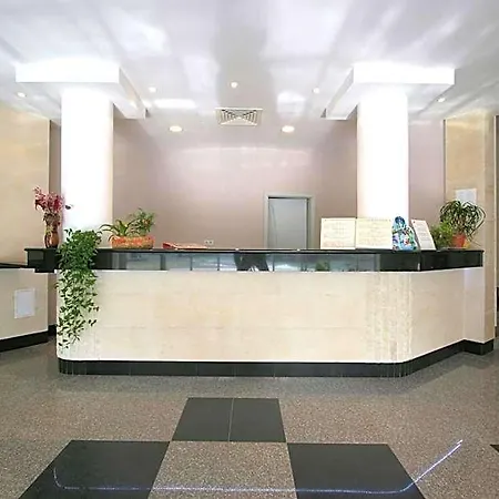 Sunny Beauty Palace 호텔 4*